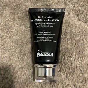 Dr brandt microdermabrasion exfolliator